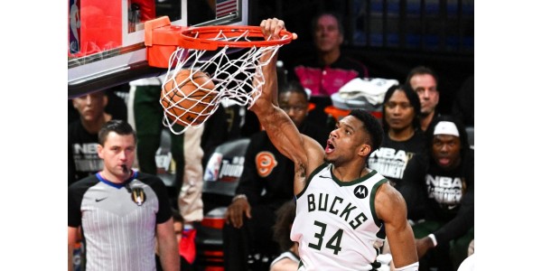 Das schlimme Foulspiel der Milwaukee Bucks kostete letztendlich das Spiel